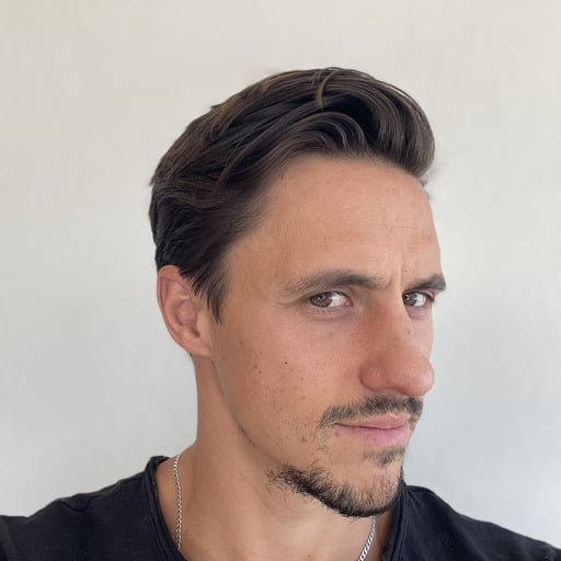 Everyday selfie photo